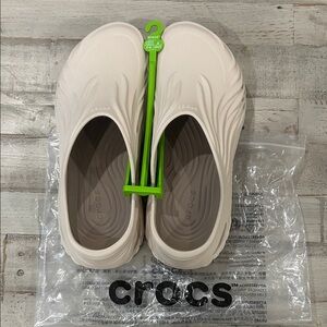 CROCS Mens Beige Slippers- size 10